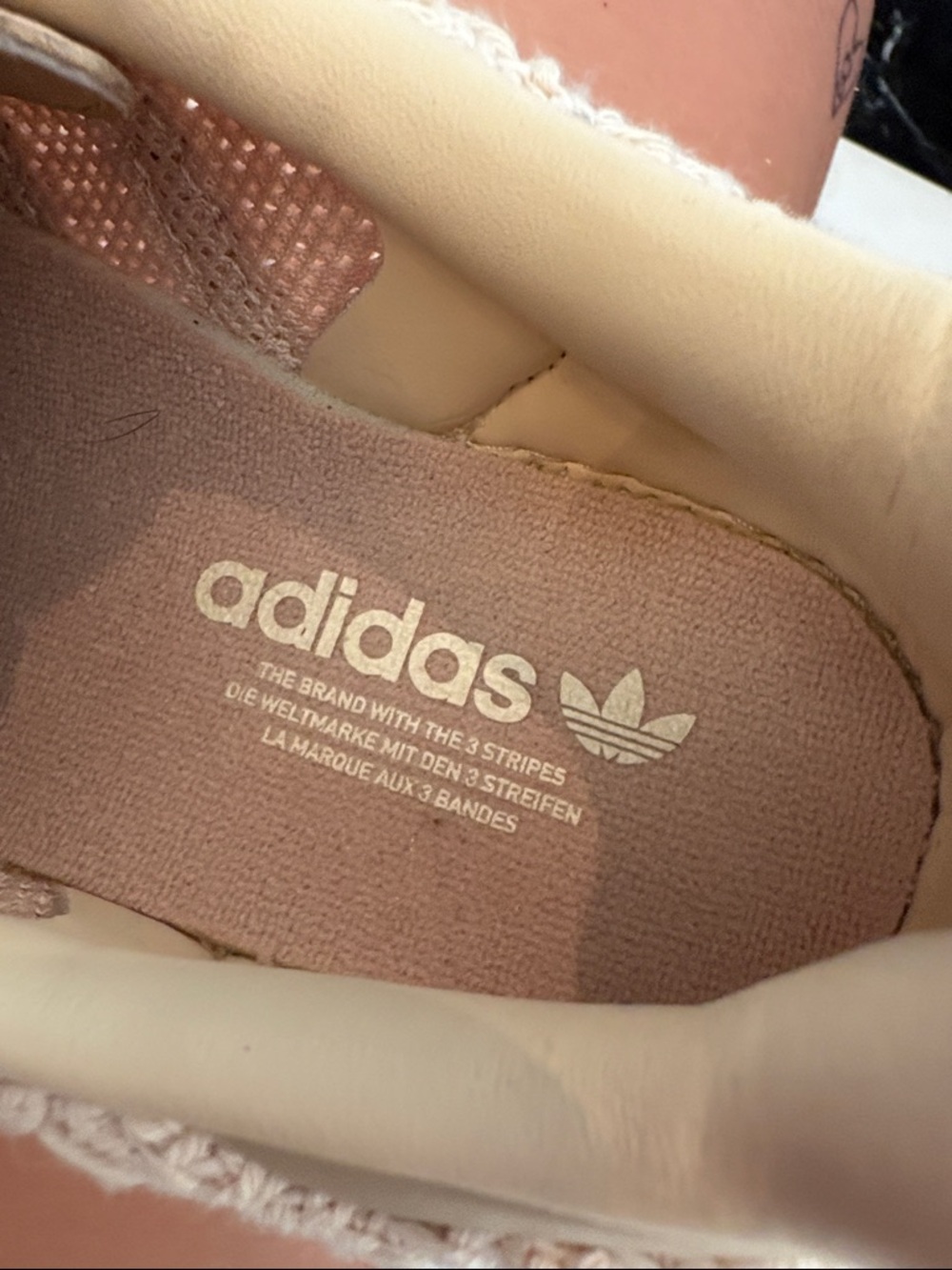 Adidas sambas tan and cream colored - Picture 2 of 5